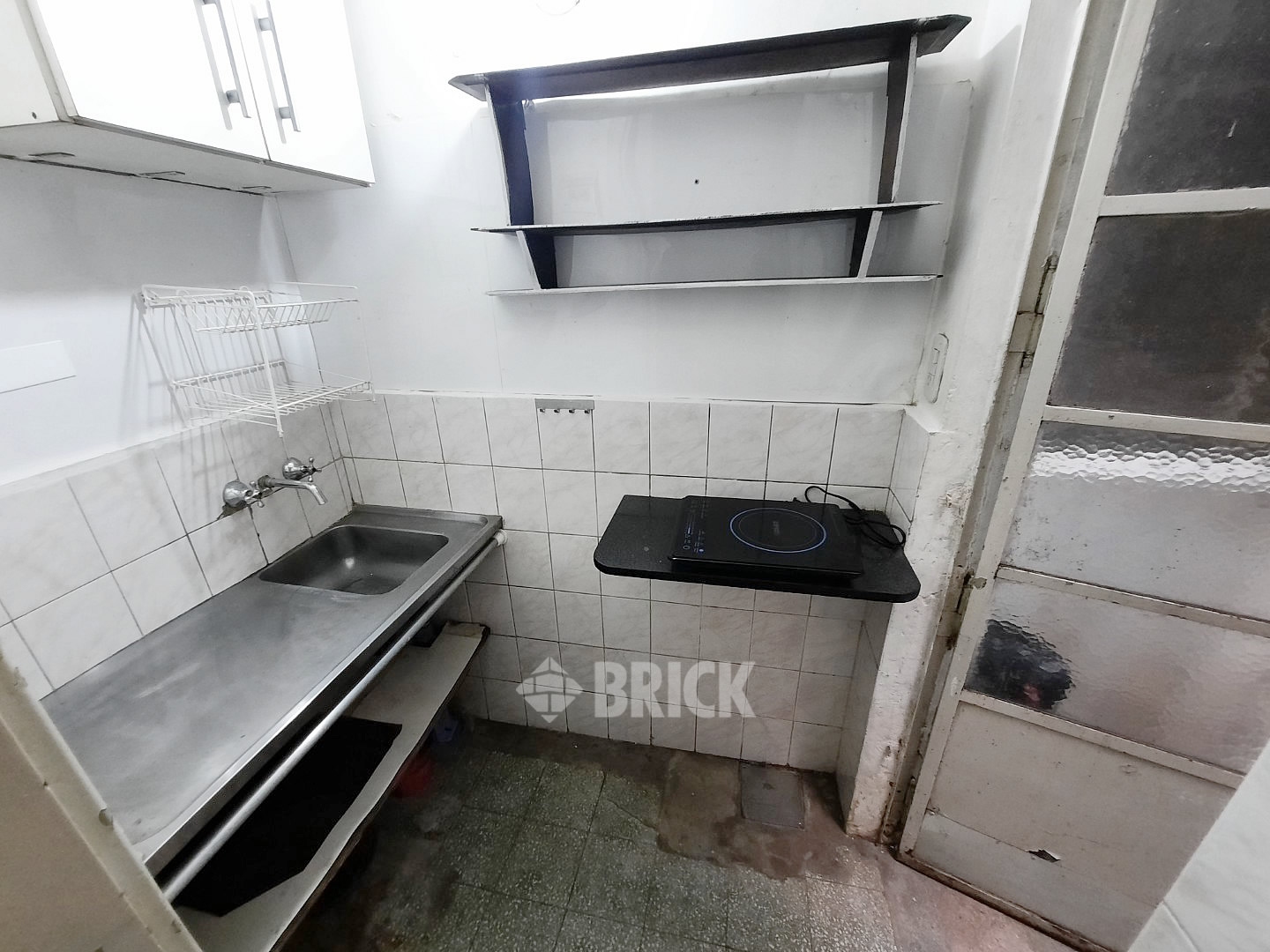 TUCUMAN al 600 Piso PB 15