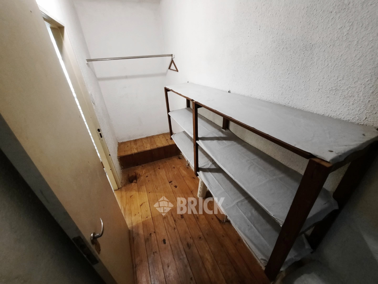 TUCUMAN al 600 Piso PB 24