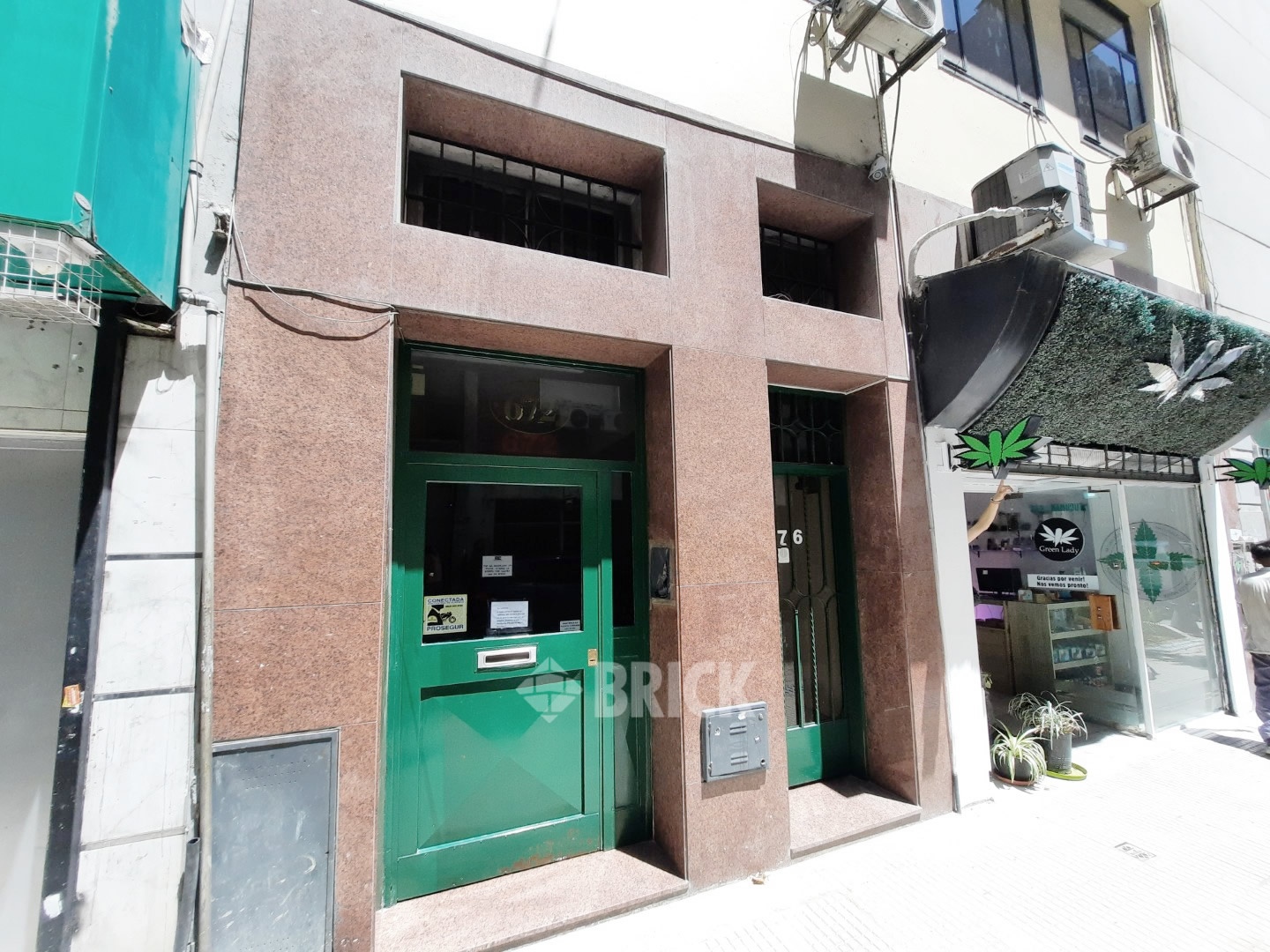 TUCUMAN al 600 Piso PB 27