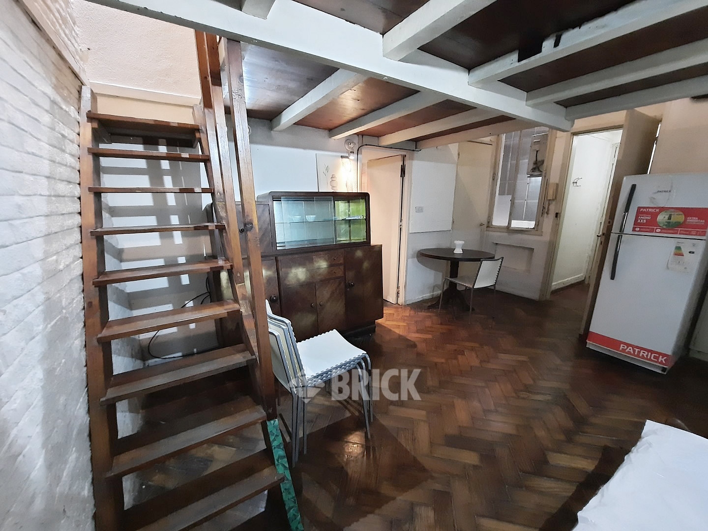 TUCUMAN al 600 Piso PB 4