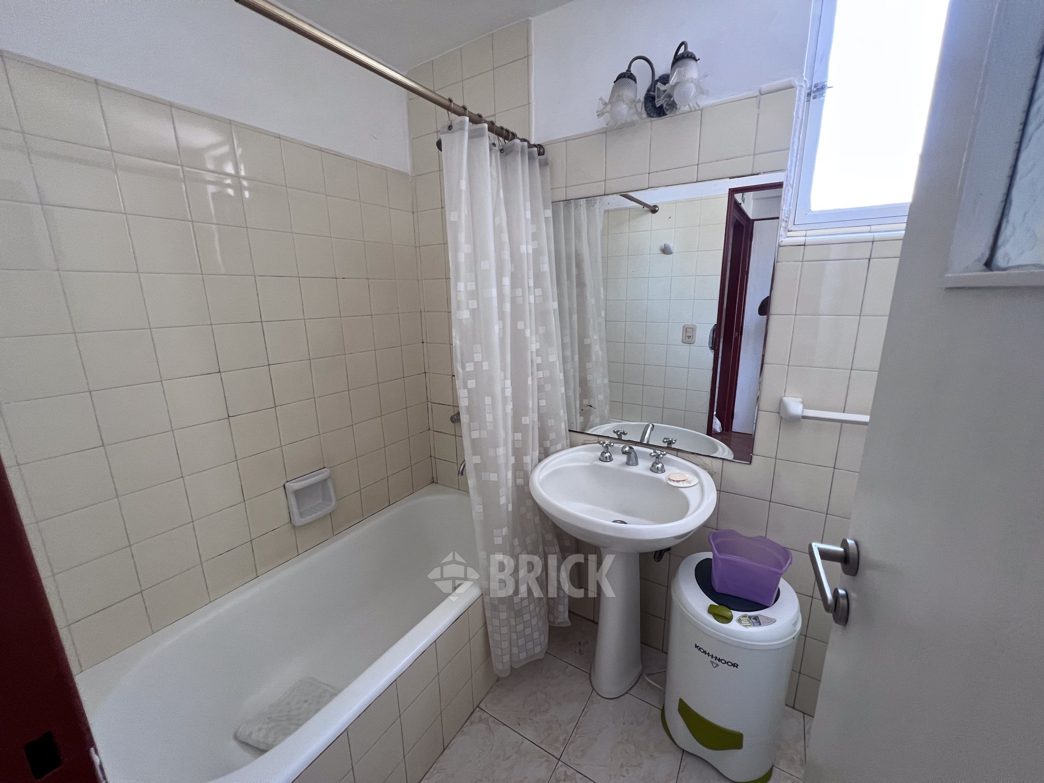 CHARCAS al 3100 Piso 9 9