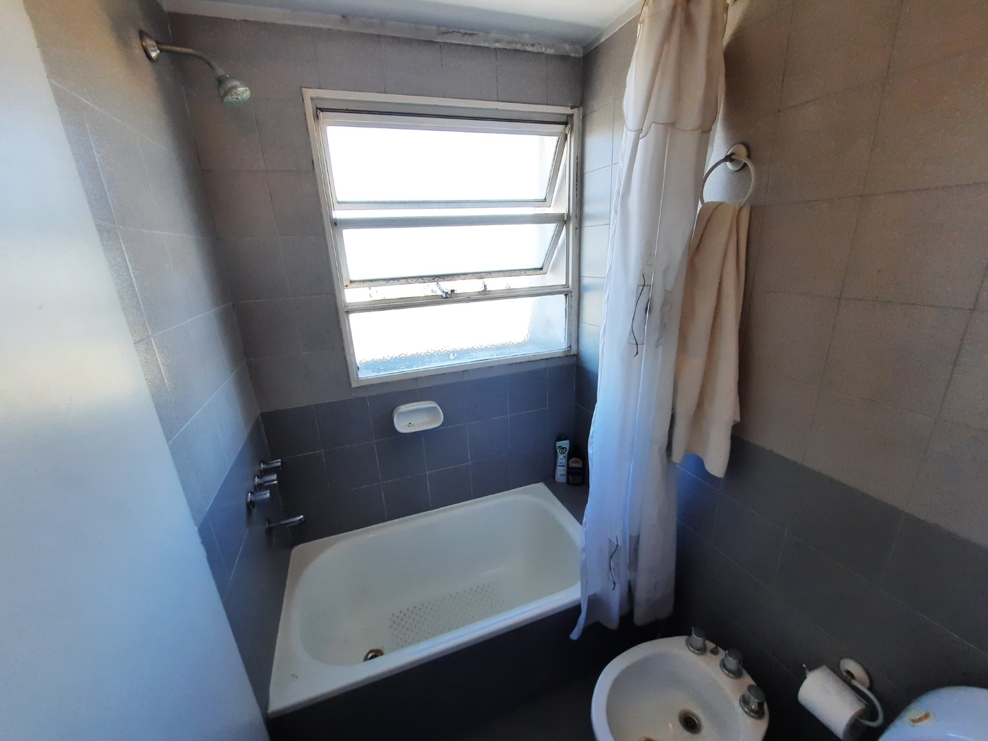 GARAY, JUAN DE, AV. al 2200 Piso 14 17