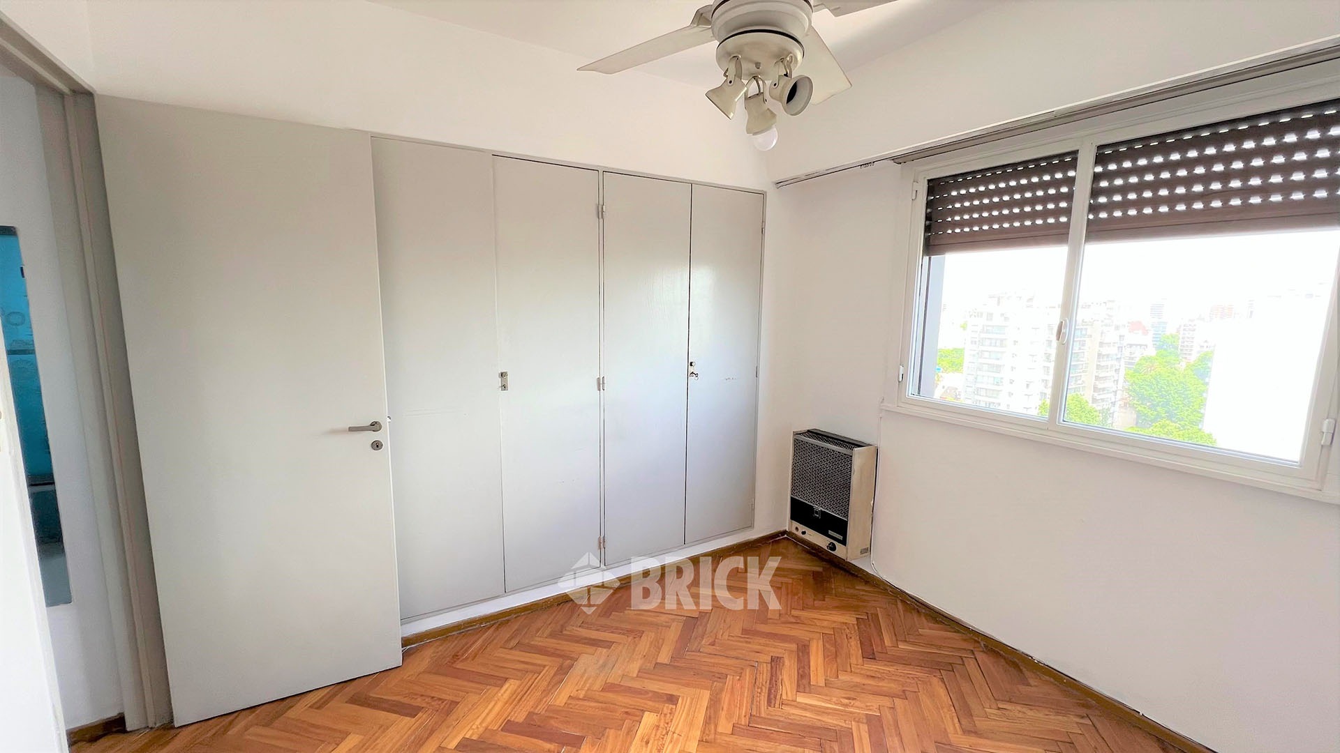 SEGUI, FCO. JOSE al 400 Piso 13 17