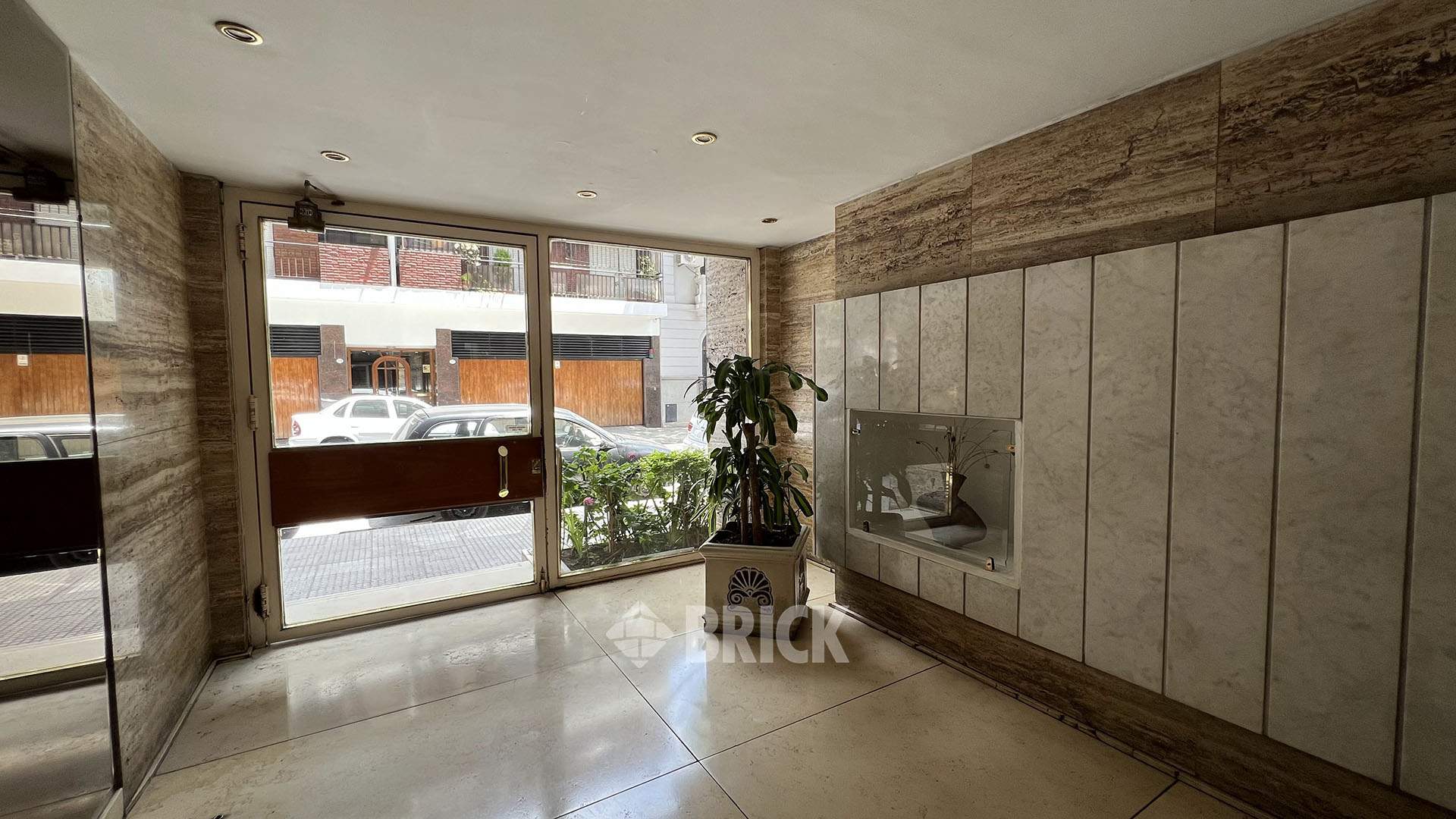 SEGUI, FCO. JOSE al 400 Piso 13 24