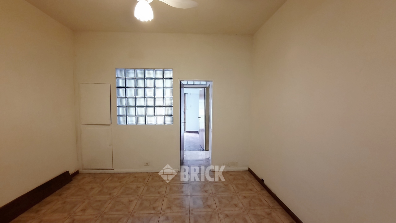 SARMIENTO al 2200 Piso 4 15