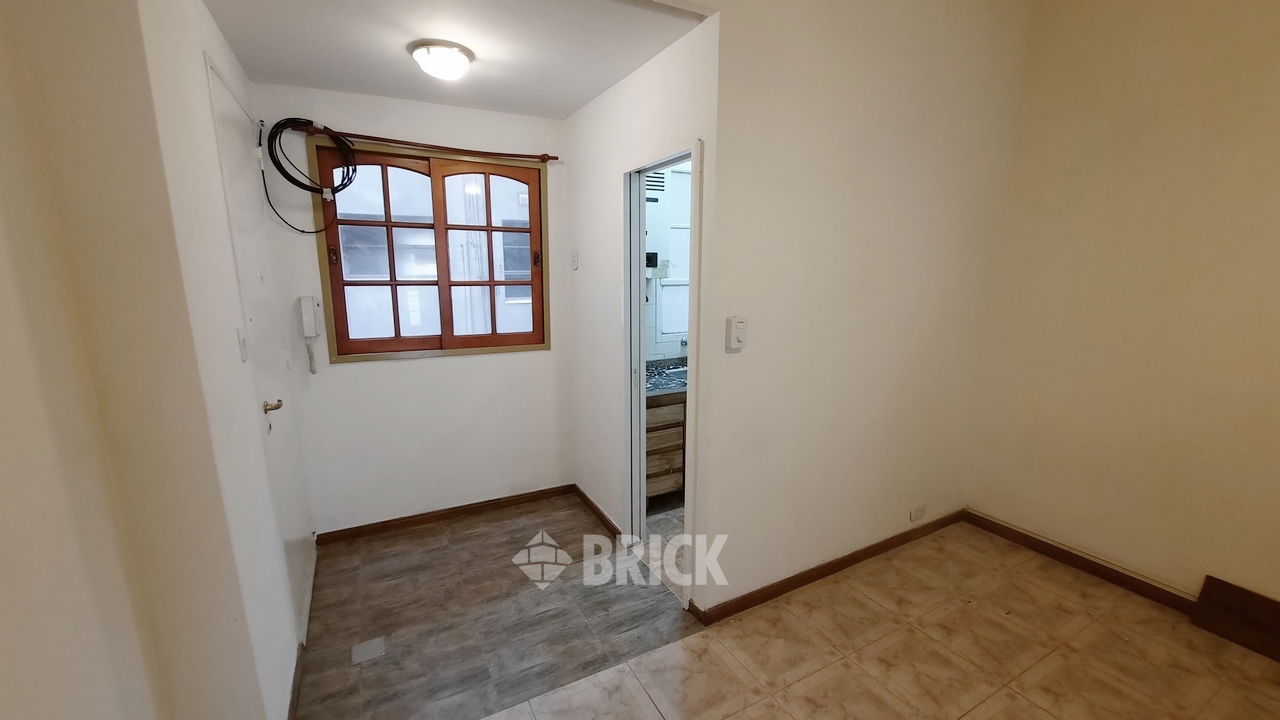 SARMIENTO al 2200 Piso 4 16