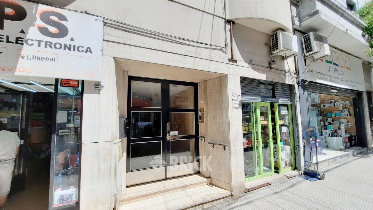 SARMIENTO al 2200 Piso 4 24