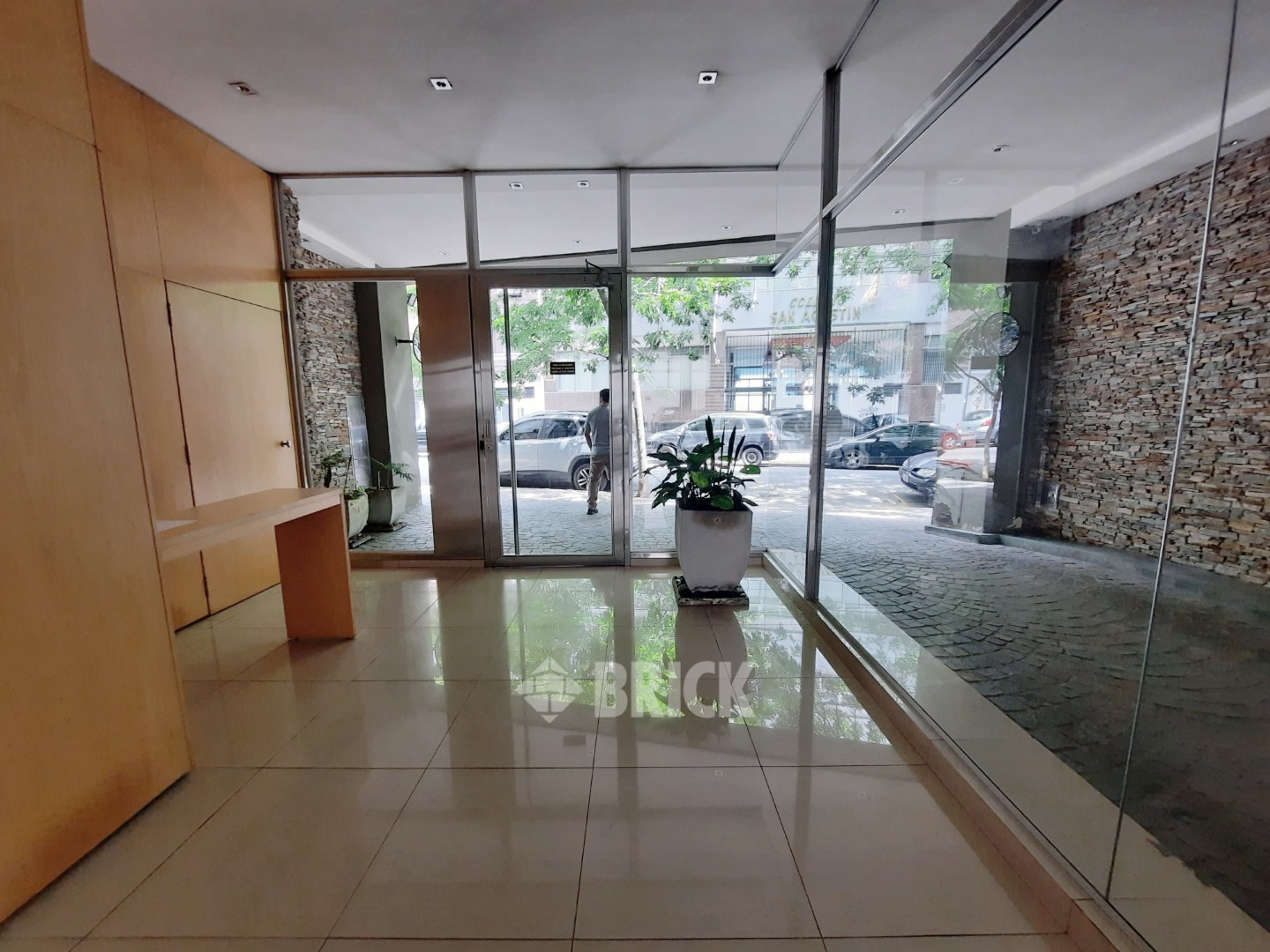 AGUERO al 2300 Piso 6 29