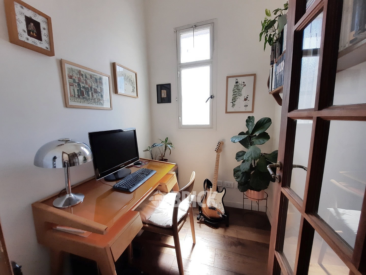 RIVADAVIA, AV. al 6200 Piso 2 25