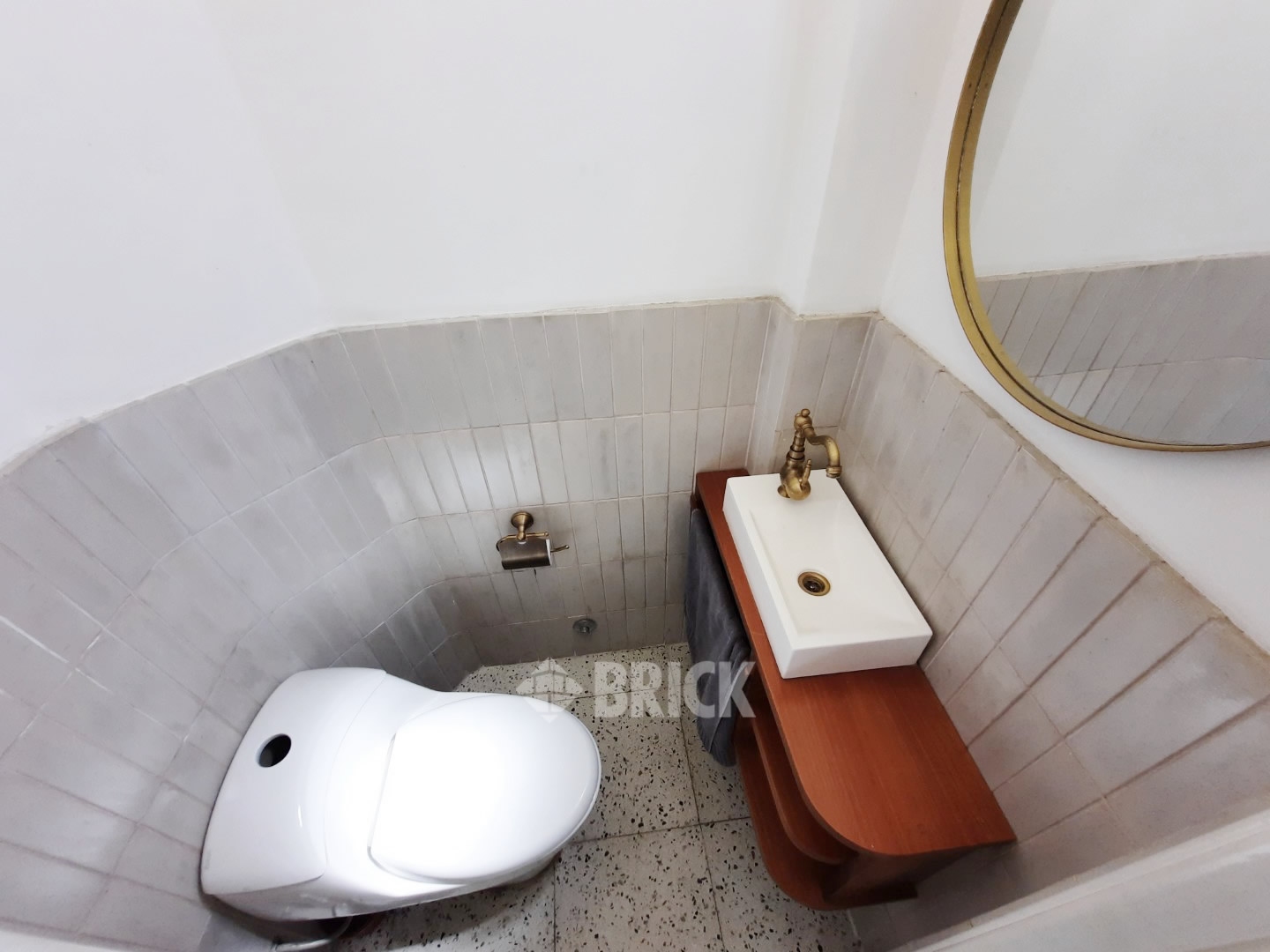 RIVADAVIA, AV. al 6200 Piso 2 34