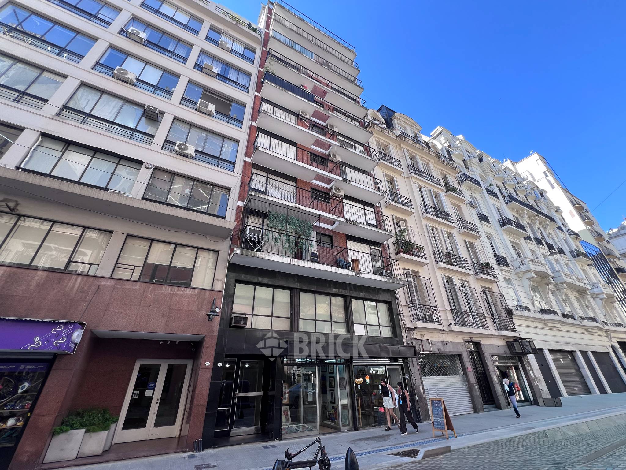 VIAMONTE al 900 Piso 5 12