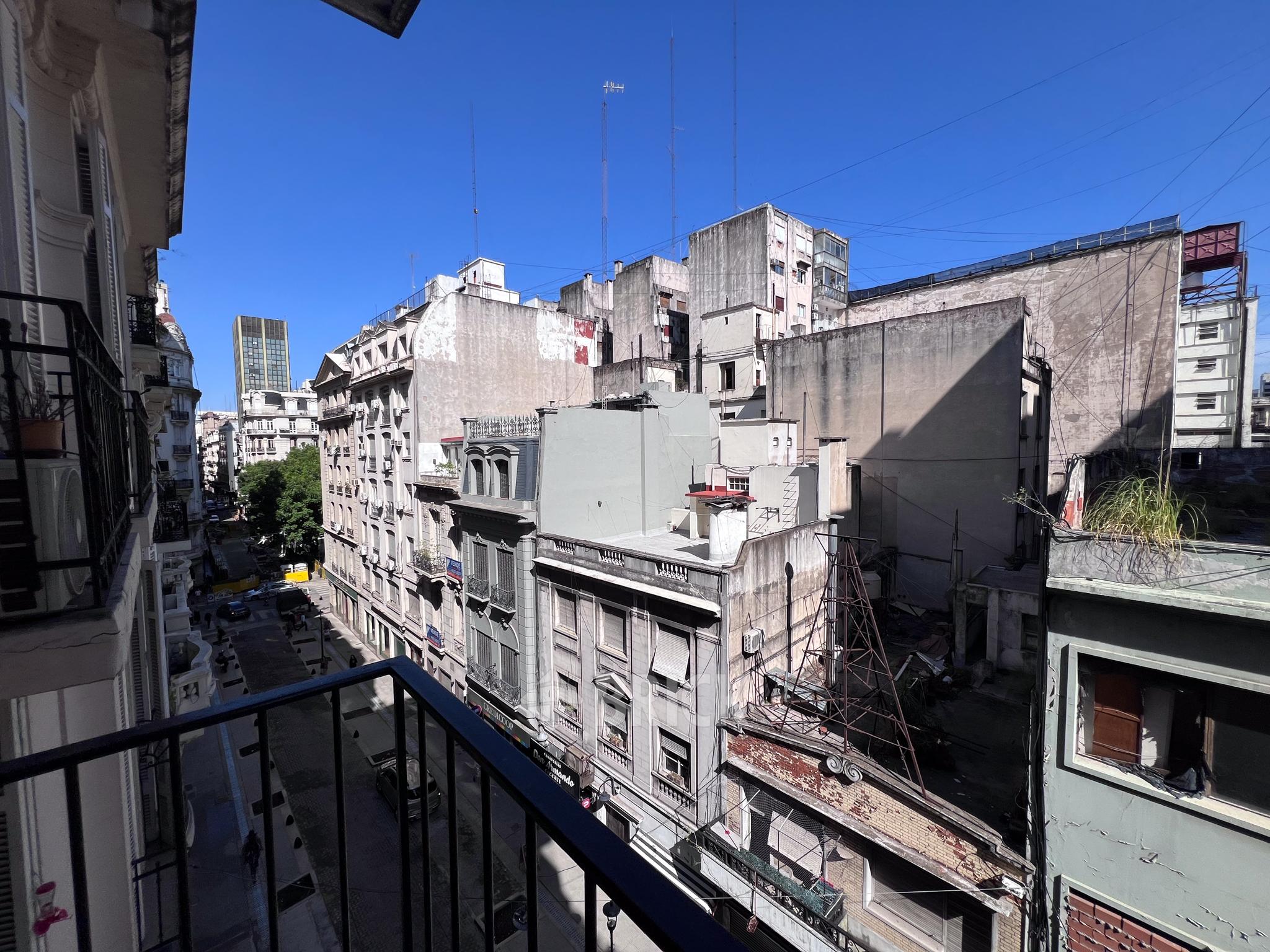 VIAMONTE al 900 Piso 5 5