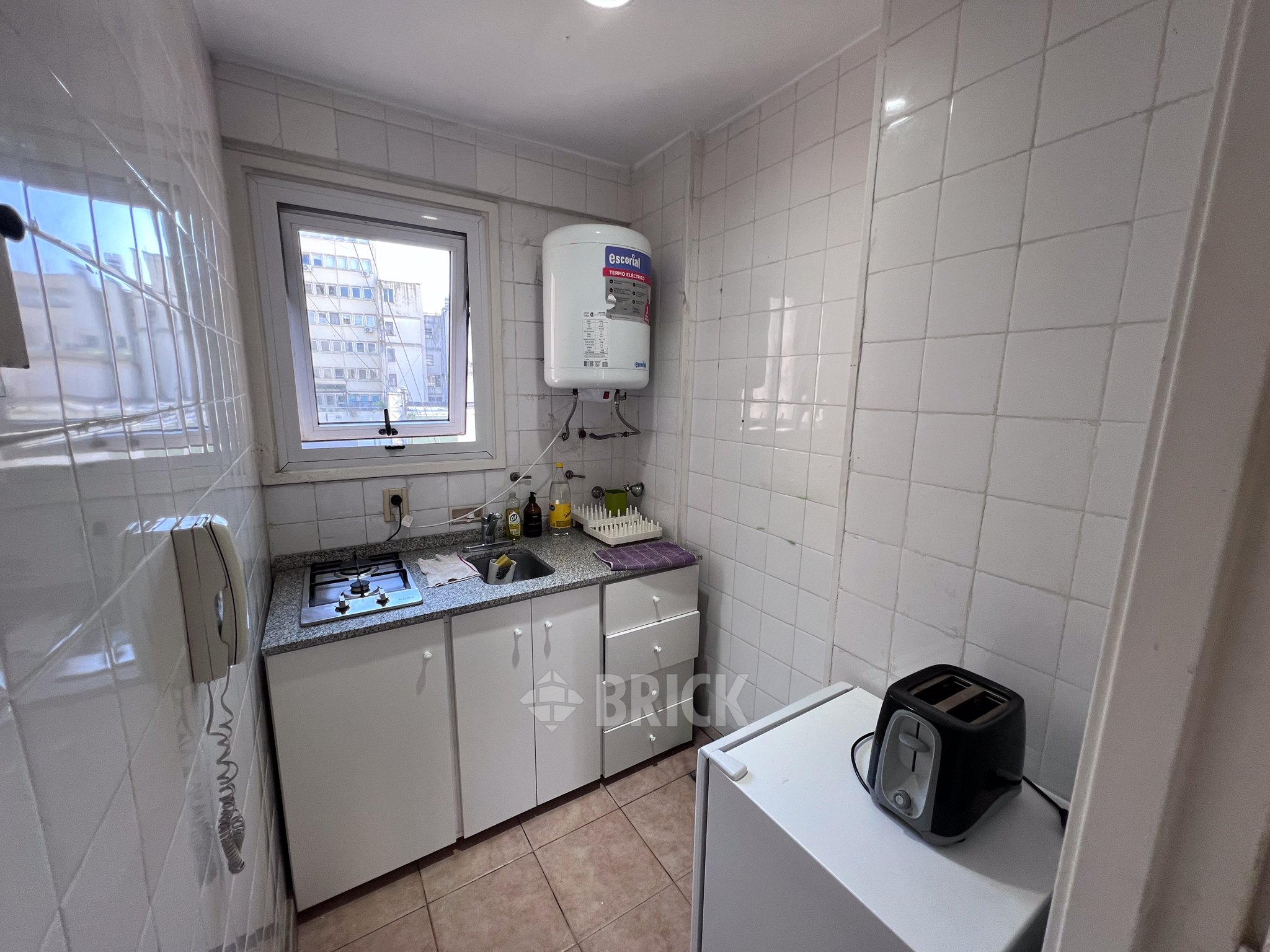 VIAMONTE al 900 Piso 5 6