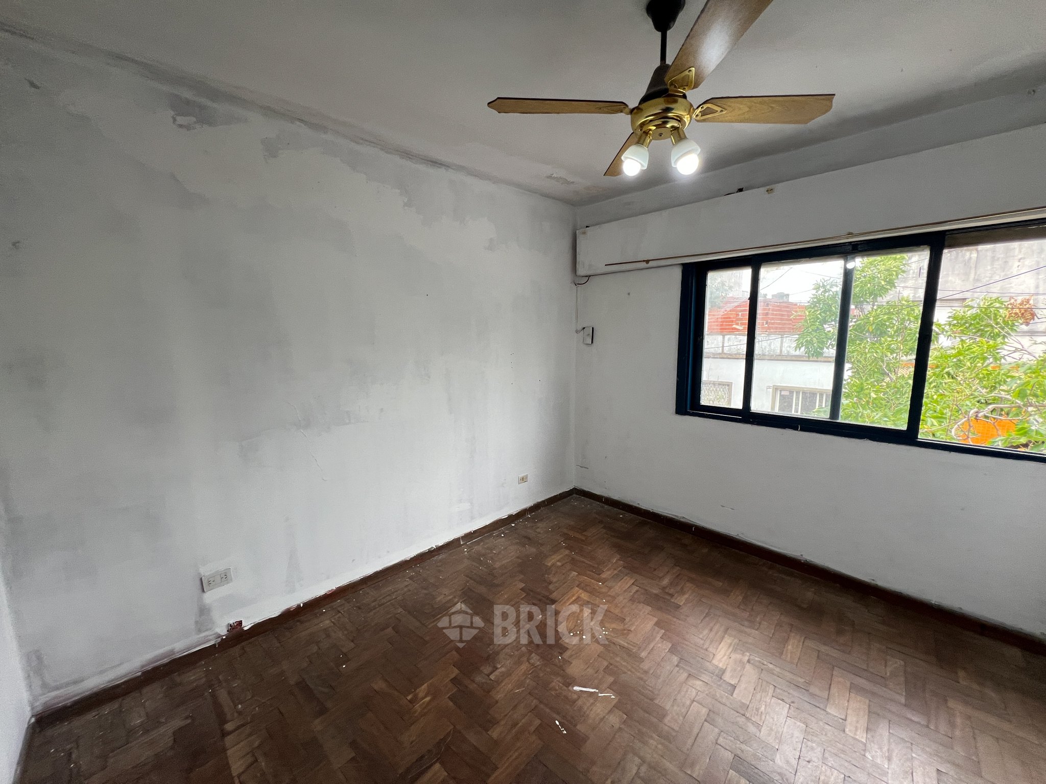 POLA al 2900 Piso 1 8
