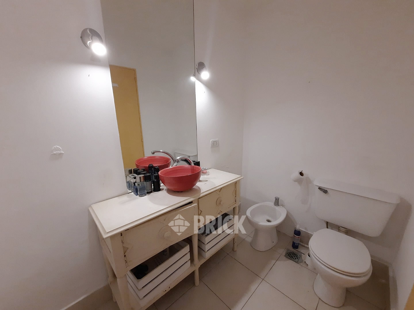 AGUERO al 2200 Piso PB 19