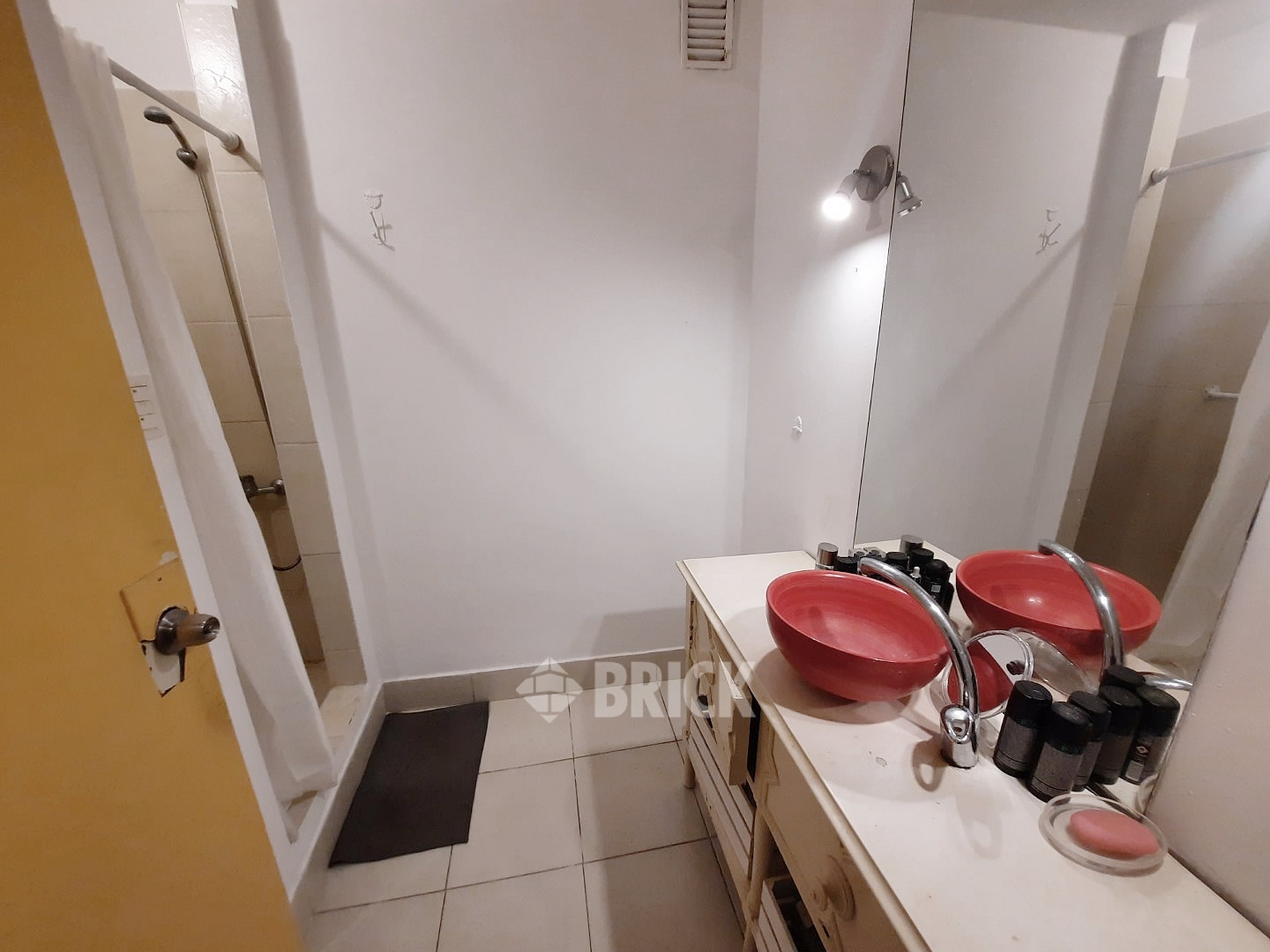 AGUERO al 2200 Piso PB 20