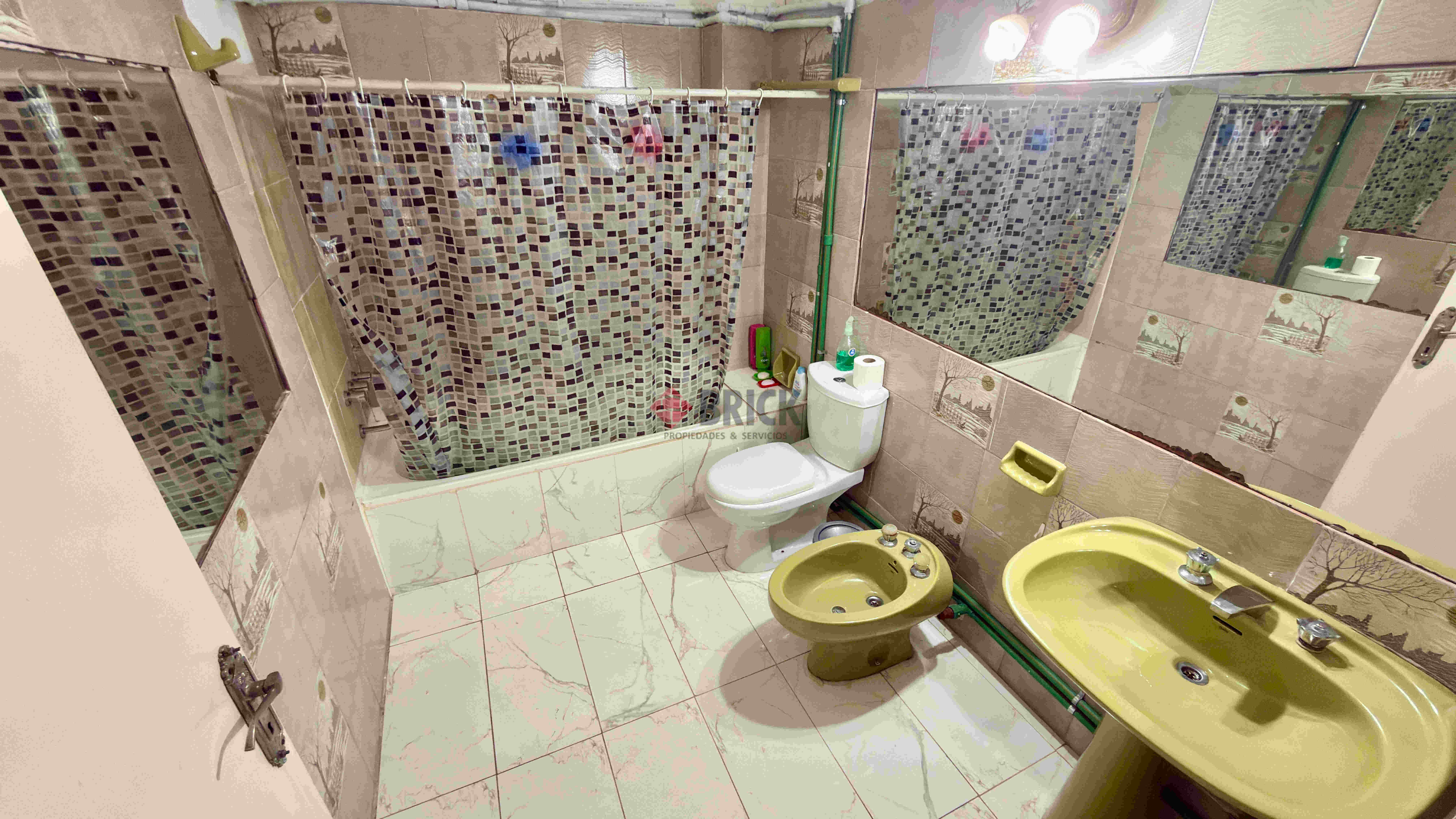 JUAN JOSE PASO al 1200 13