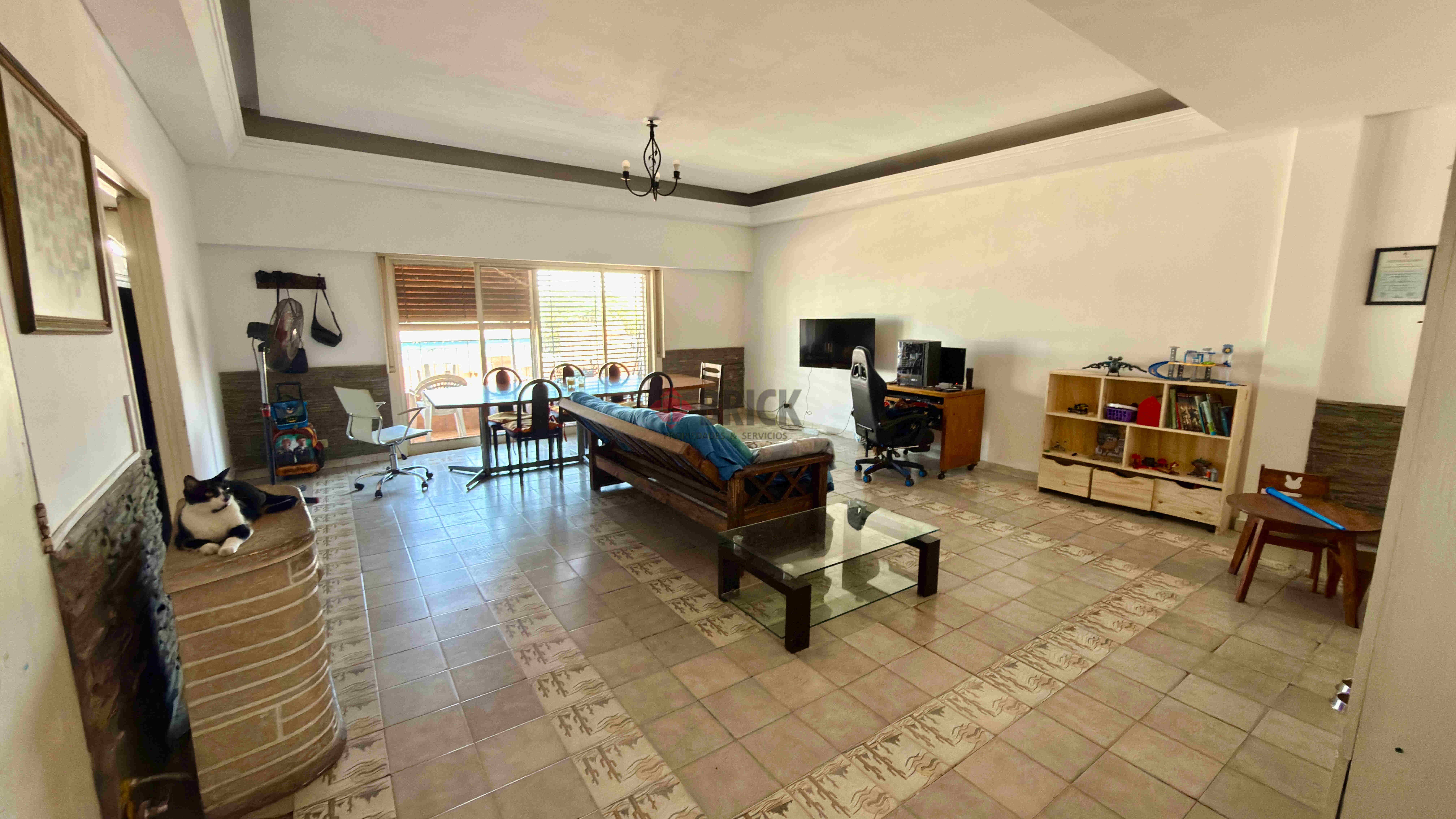 JUAN JOSE PASO al 1200 2