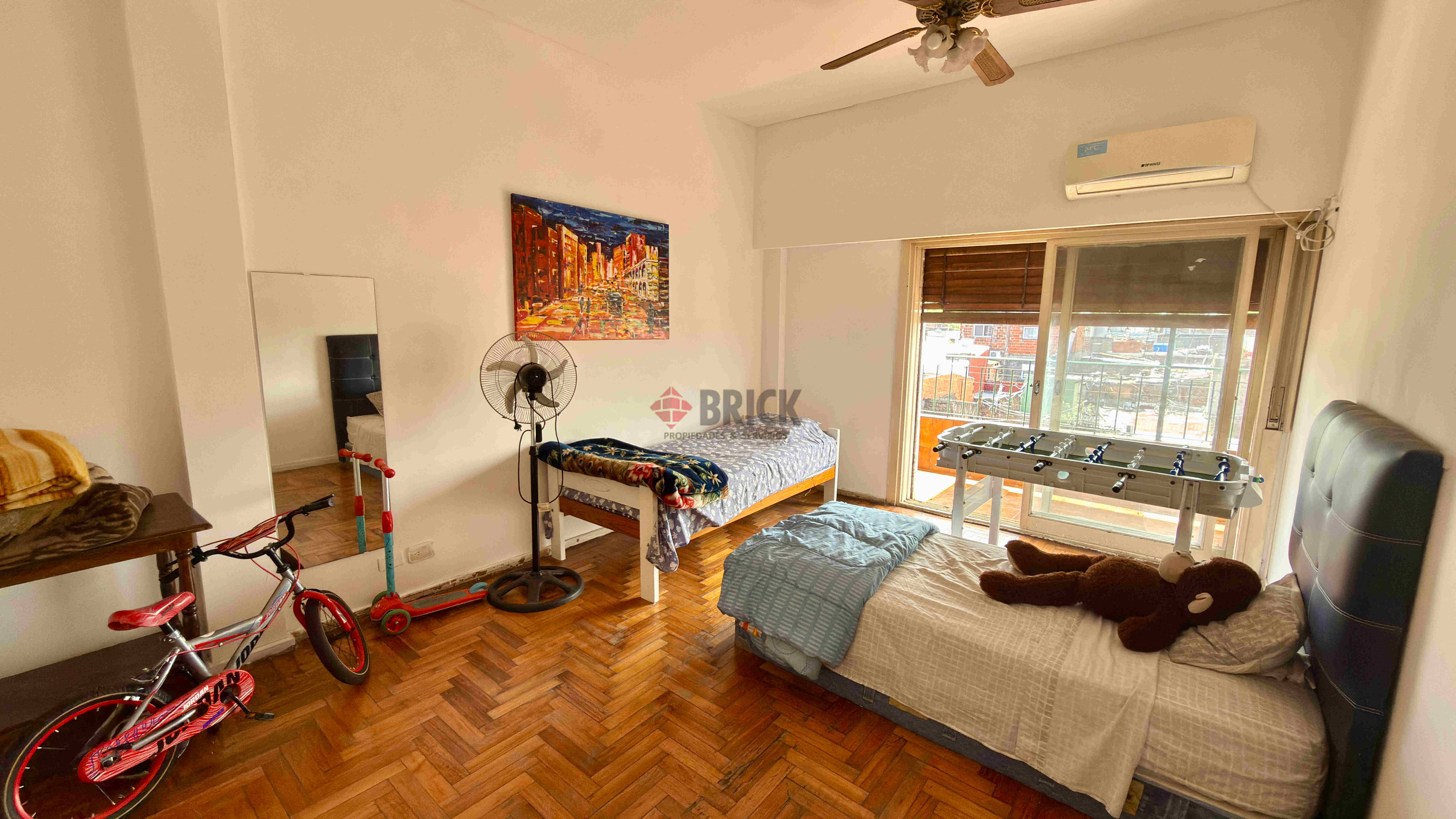 JUAN JOSE PASO al 1200 10