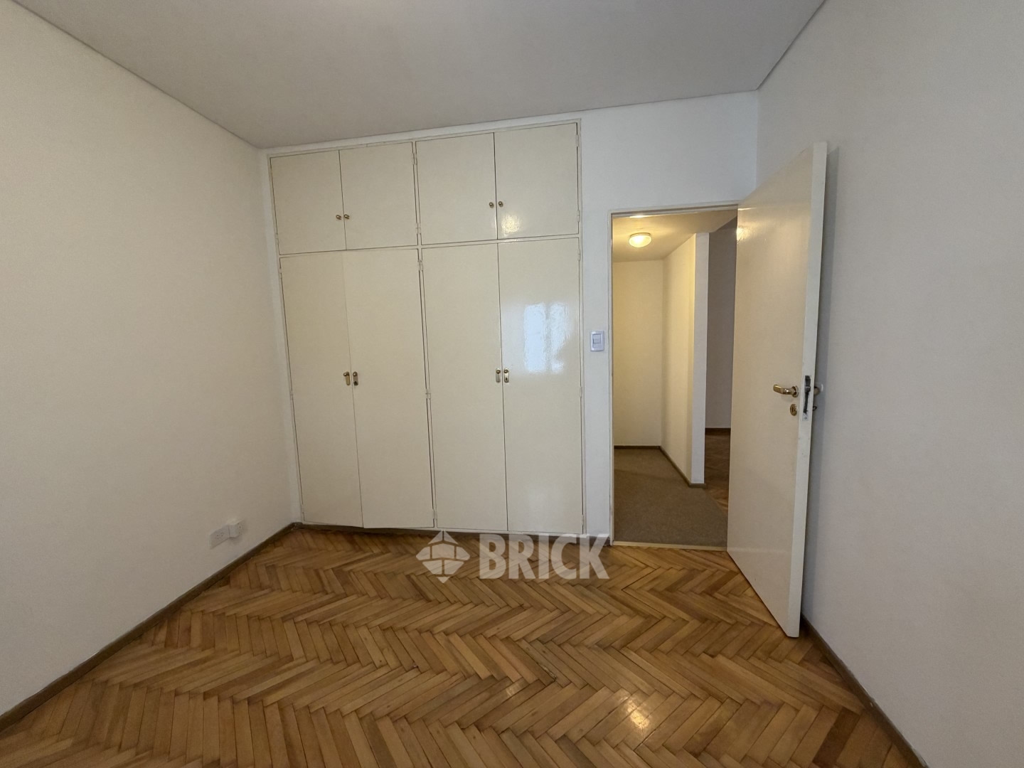 BILLINGHURST al 2300 Piso 5 15