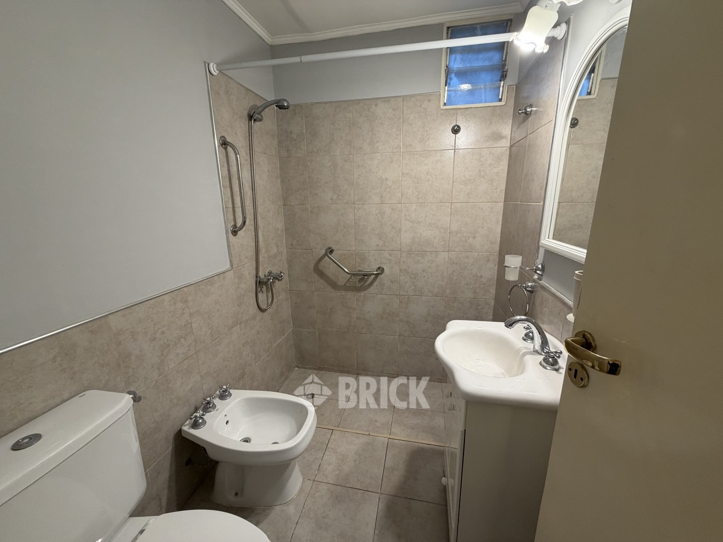 BILLINGHURST al 2300 Piso 5 17