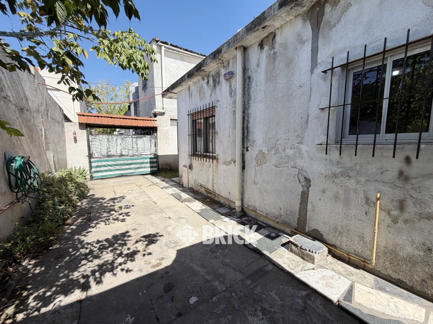 LOS ANDES al 1500 Piso PB 23