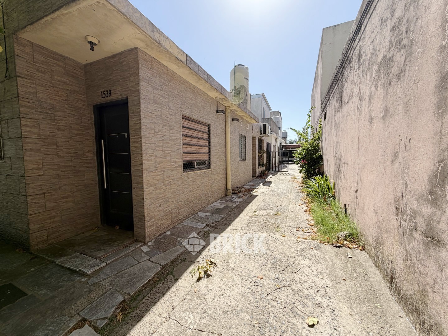 LOS ANDES al 1500 Piso PB 28