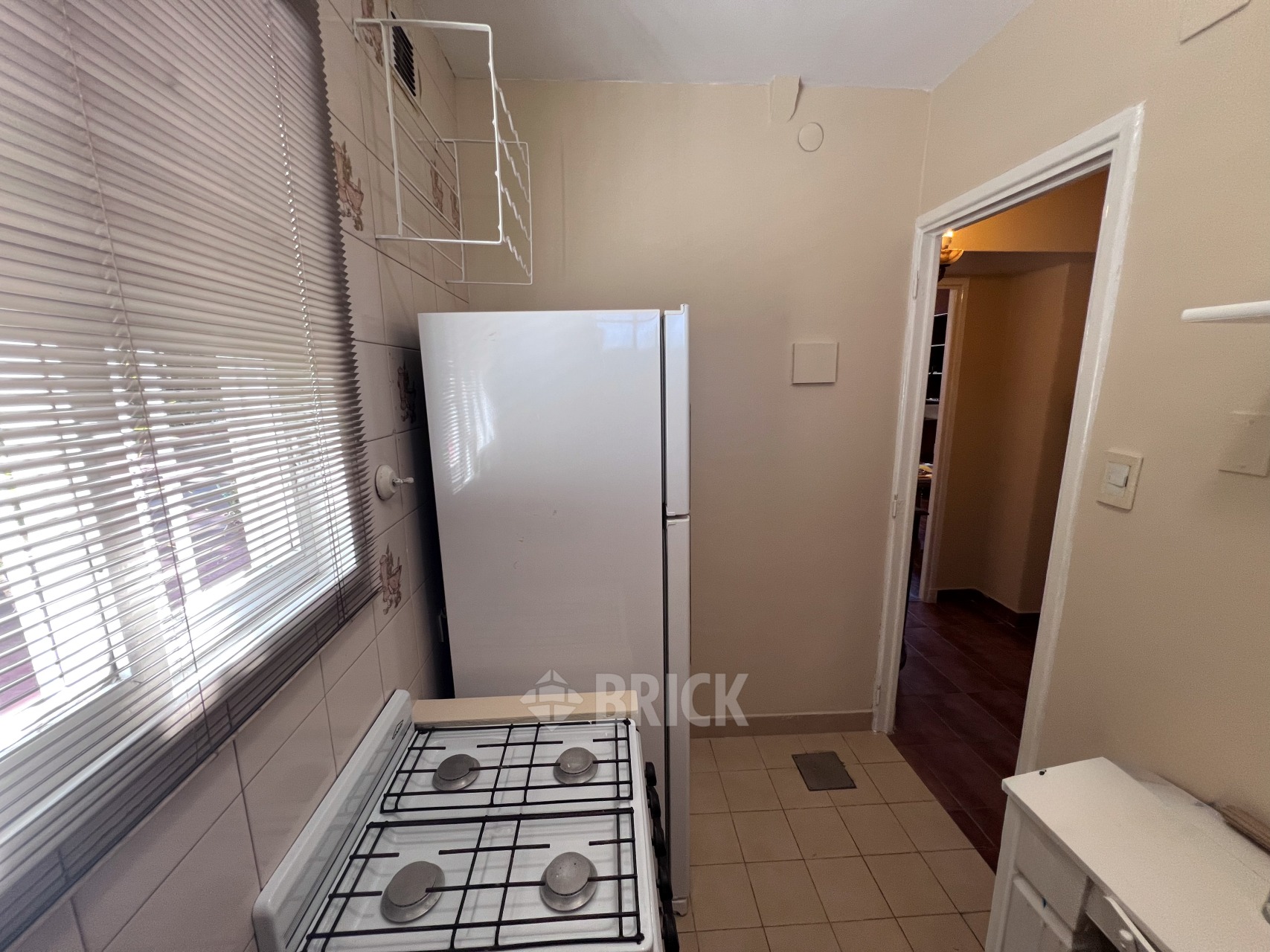 THAMES al 1800 Piso 3 13