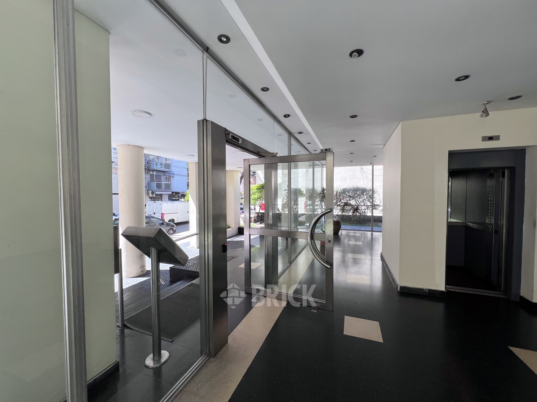 VERA al 900 Piso 9 20