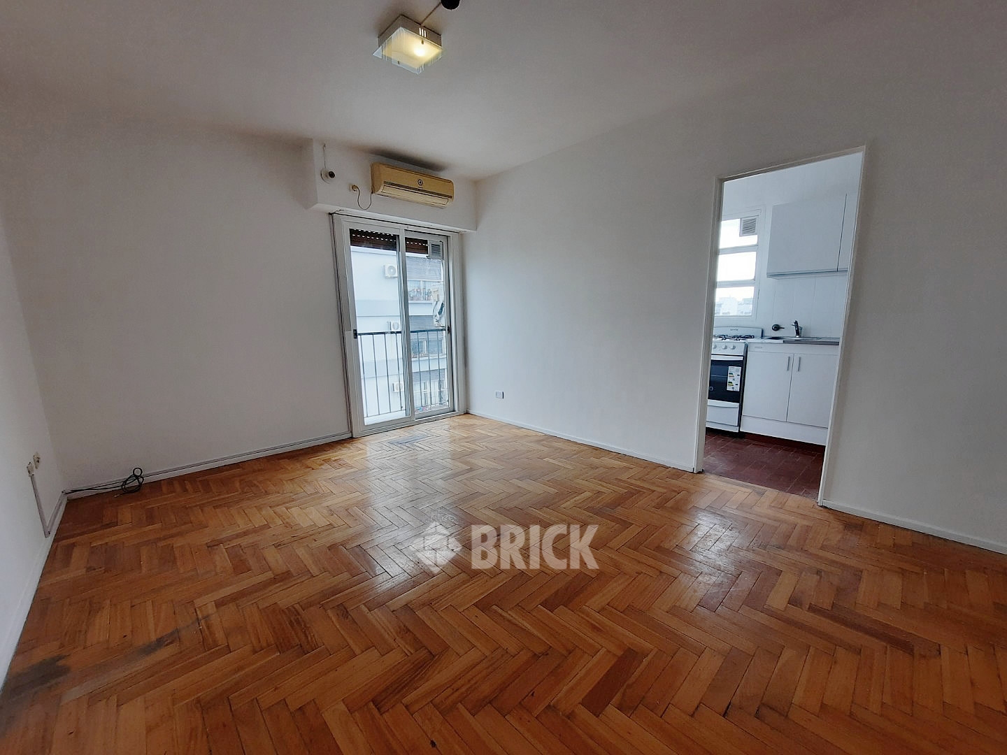 LARREA al 900 Piso 12 1