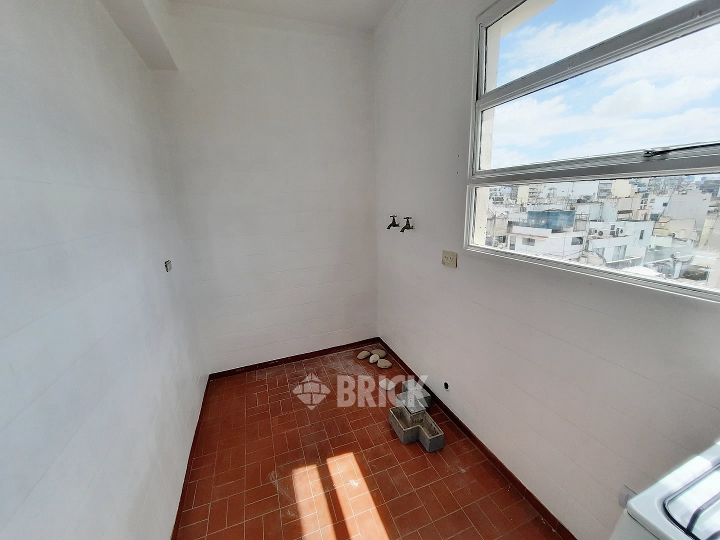 LARREA al 900 Piso 12 17