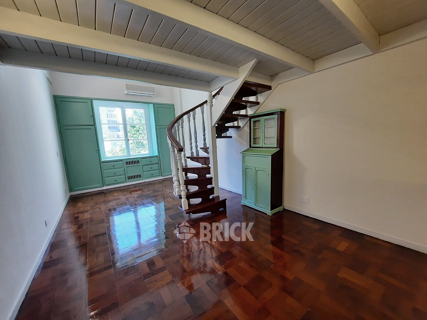 AZCUENAGA al 900 Piso 3 1