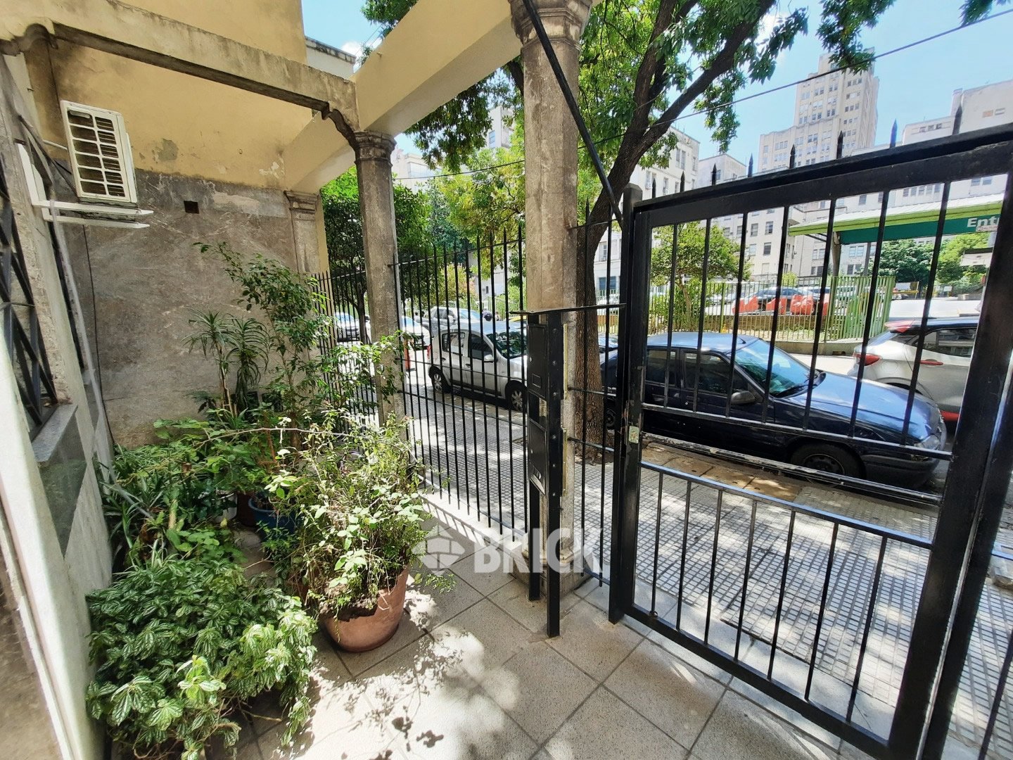 AZCUENAGA al 900 Piso 3 26