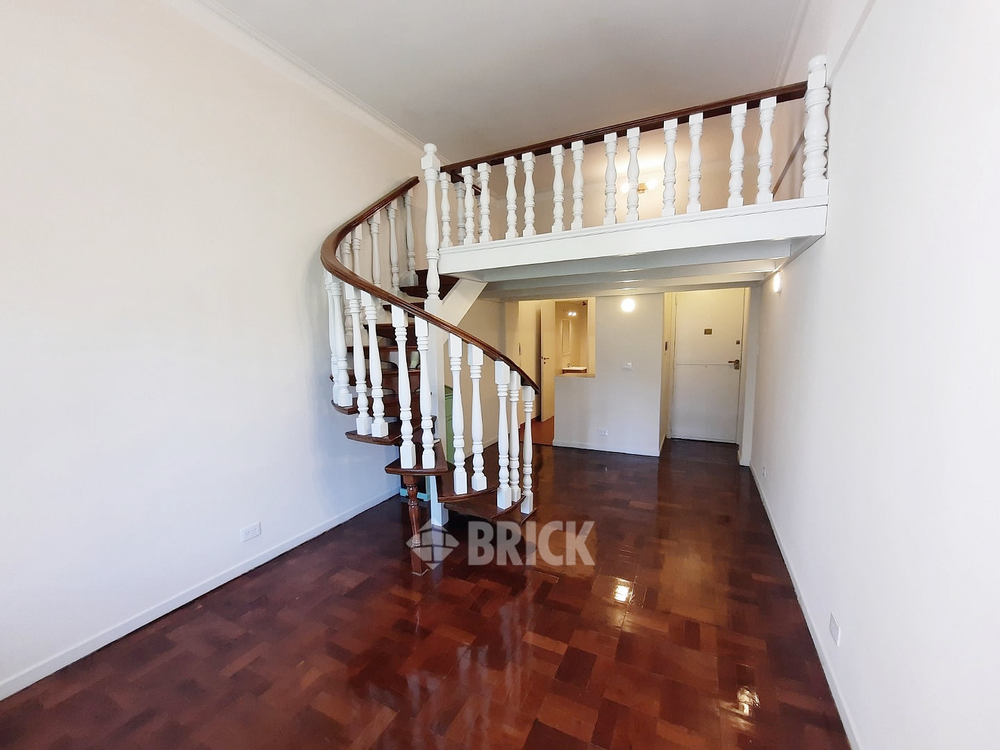 AZCUENAGA al 900 Piso 3 6