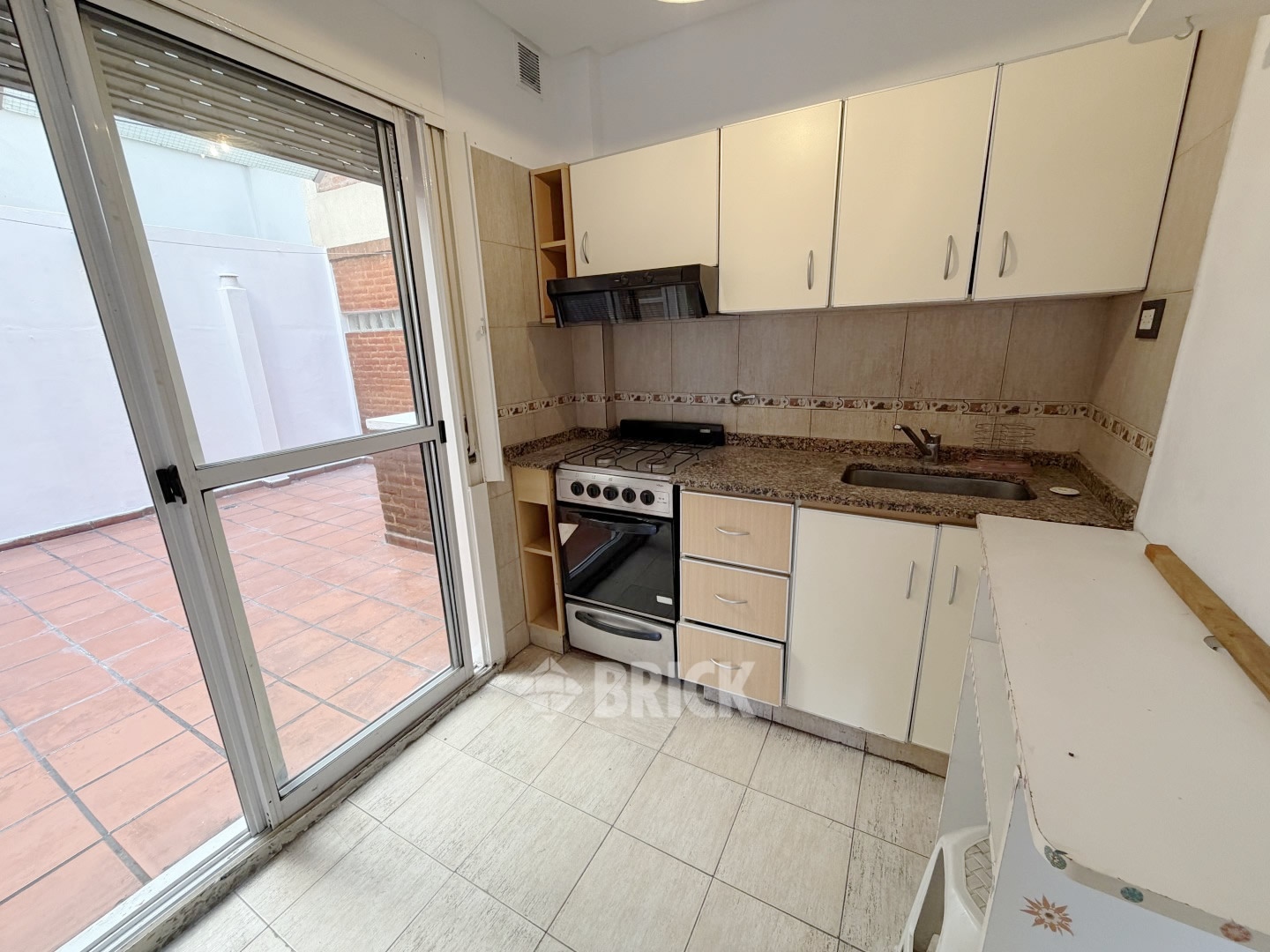 NEWBERY, JORGE, AV. al 3900 Piso 2 11