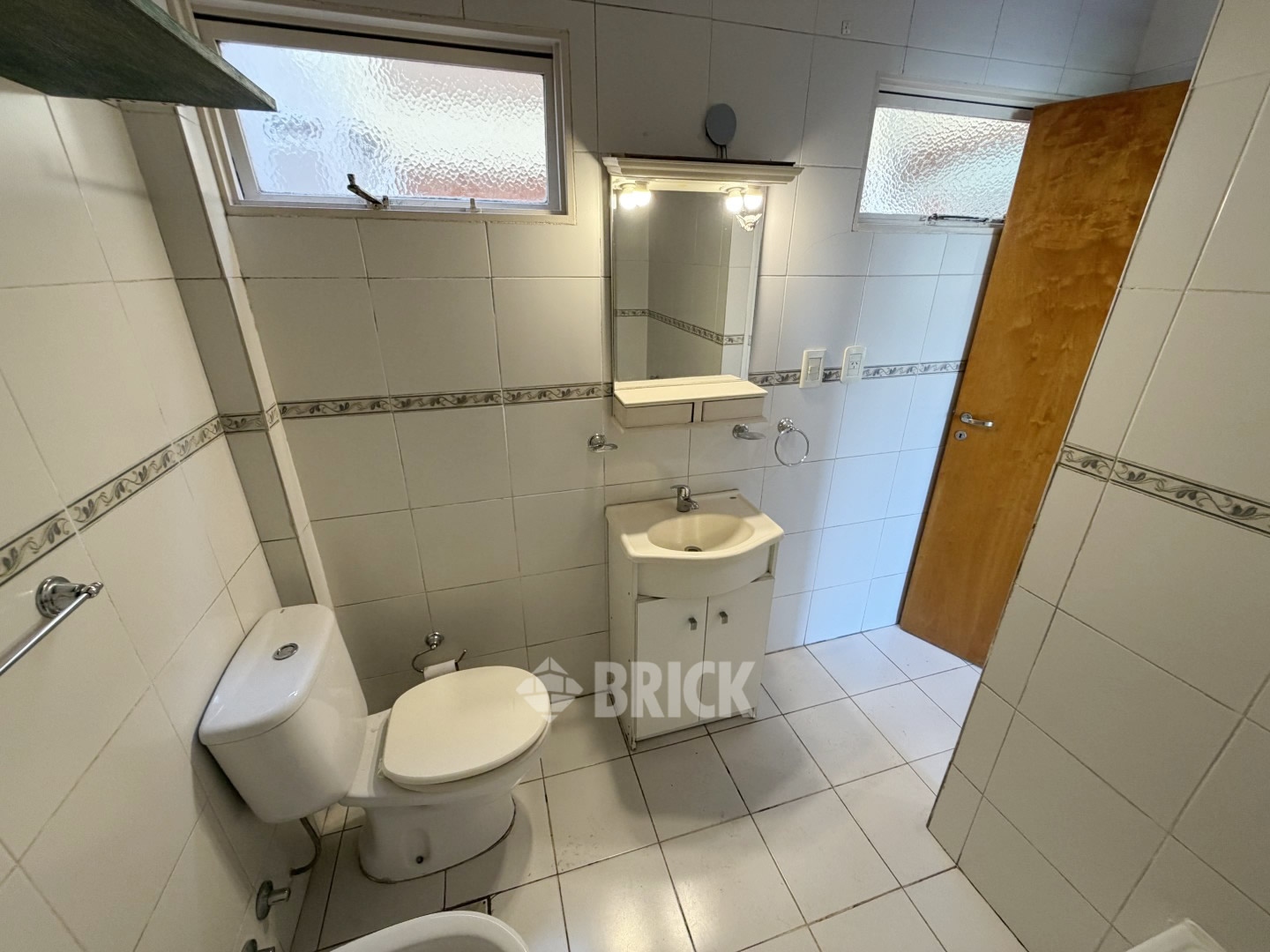 NEWBERY, JORGE, AV. al 3900 Piso 2 24