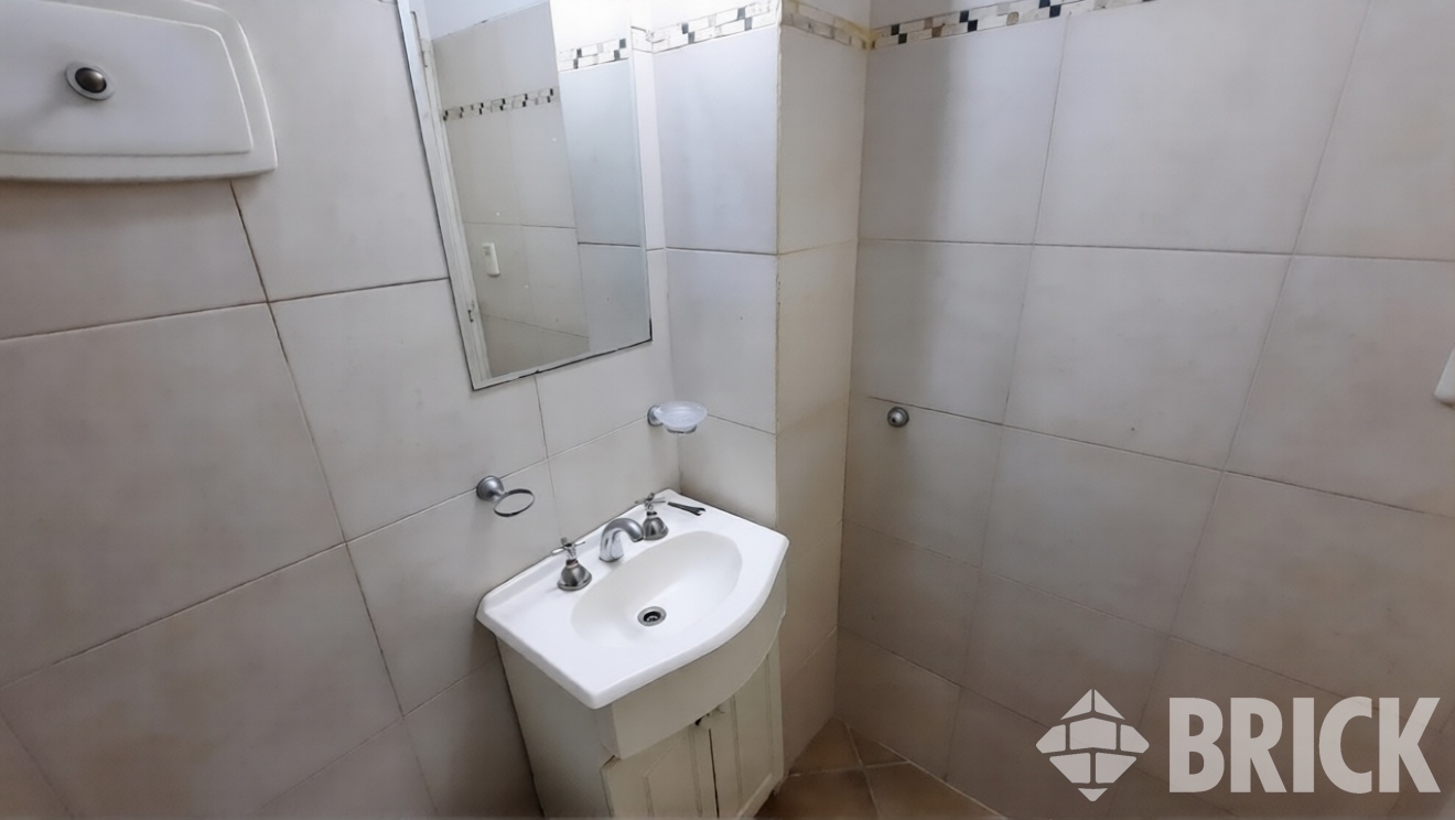 SUIPACHA al 700 Piso 6 11