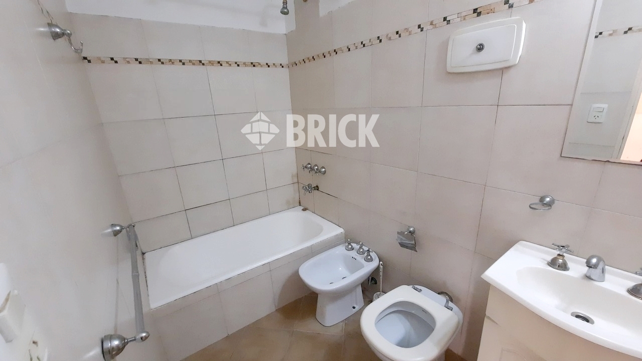 SUIPACHA al 700 Piso 6 12