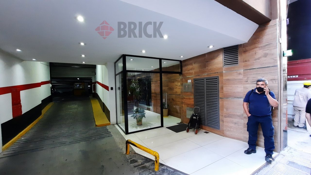 SUIPACHA al 700 Piso 6 19