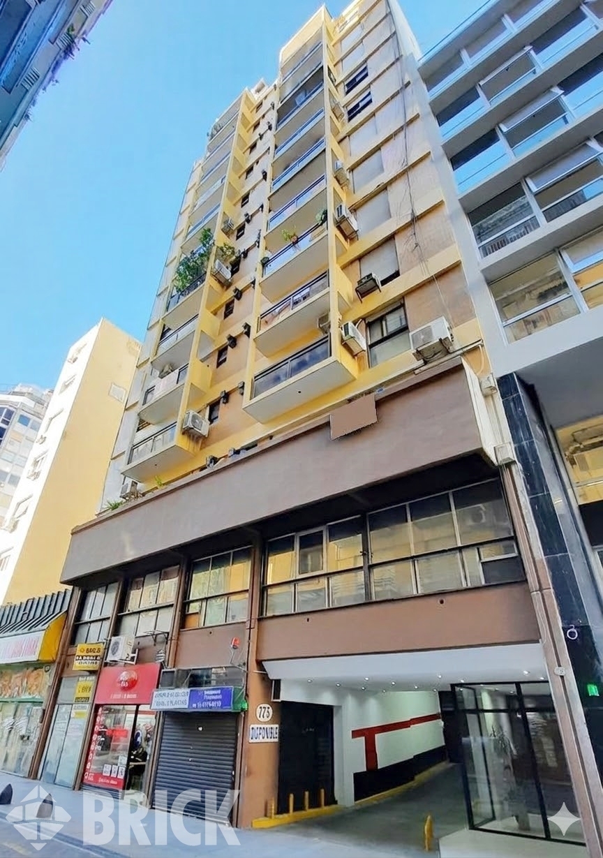 SUIPACHA al 700 Piso 6 22