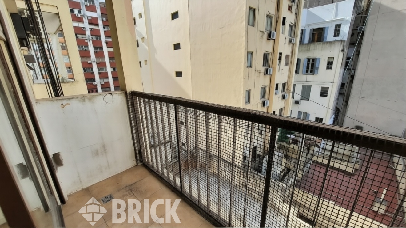 SUIPACHA al 700 Piso 6 7