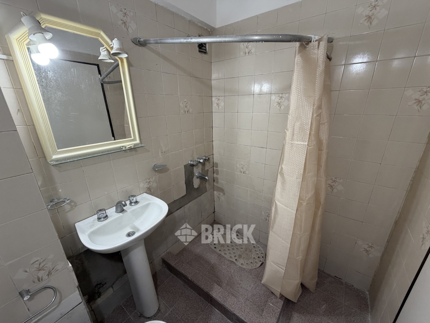 LA RIOJA al 100 Piso 7 11