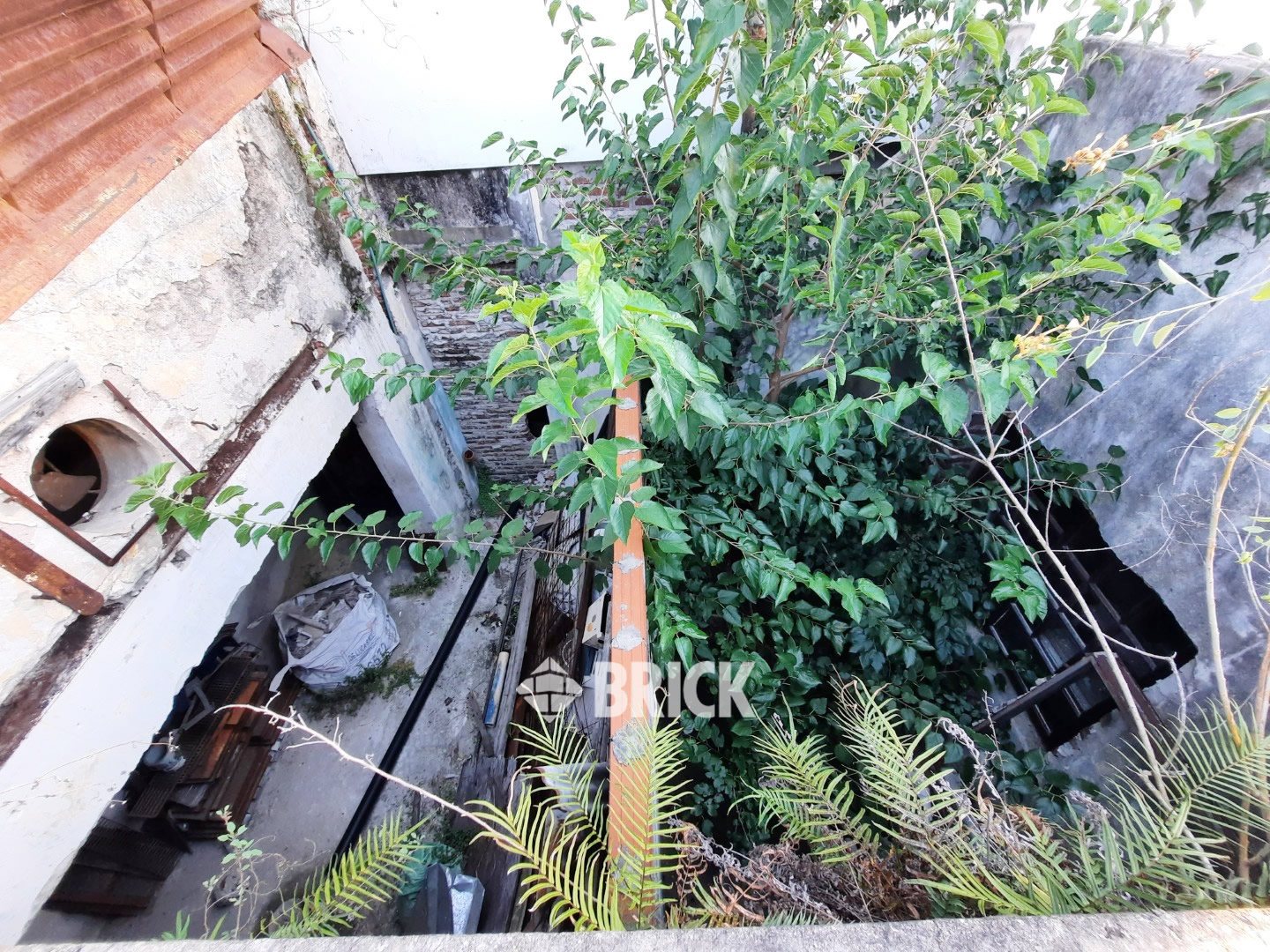 YRIGOYEN, HIPOLITO, AV. al 6600 14