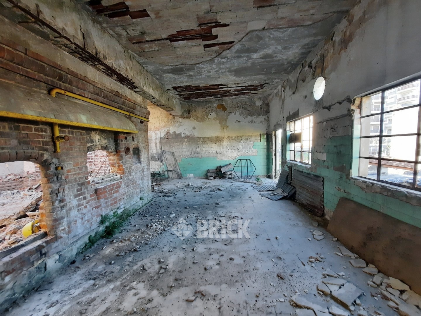 YRIGOYEN, HIPOLITO, AV. al 6600 20