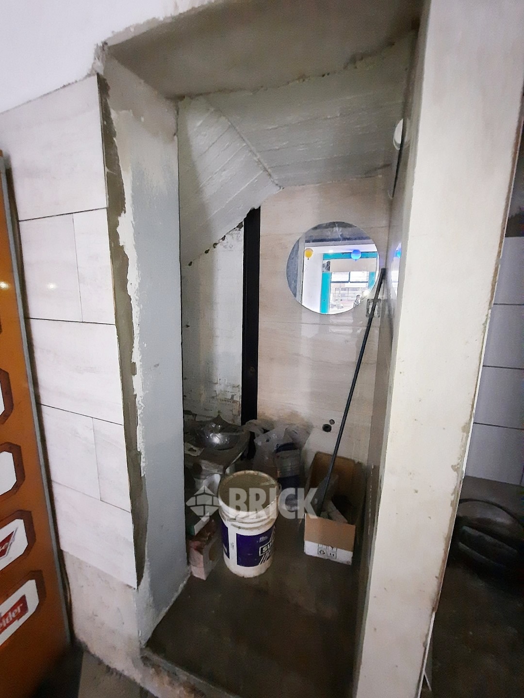 YRIGOYEN, HIPOLITO, AV. al 6600 7