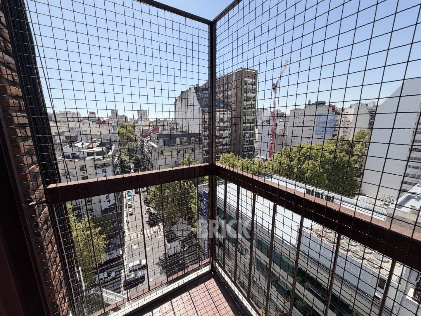 LARREA al 1000 Piso 12 11