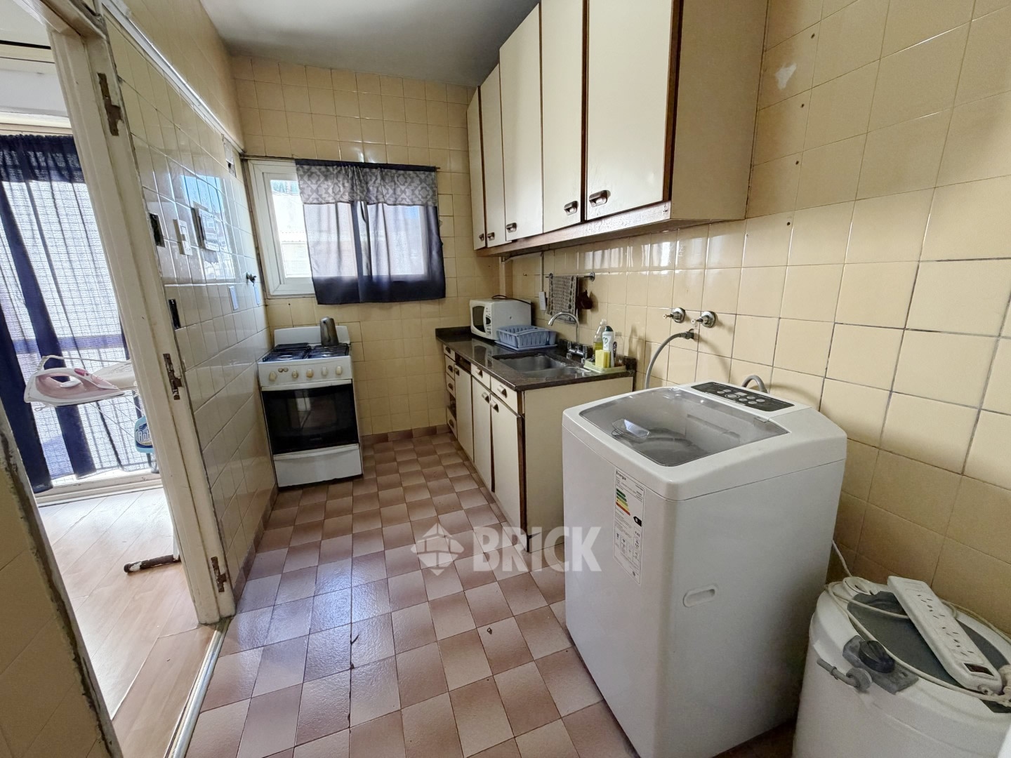 LARREA al 1000 Piso 12 16