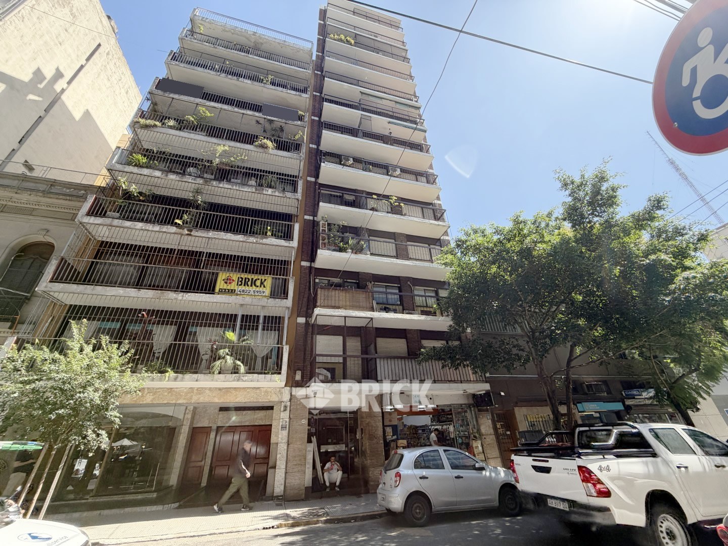 LARREA al 1000 Piso 12 24