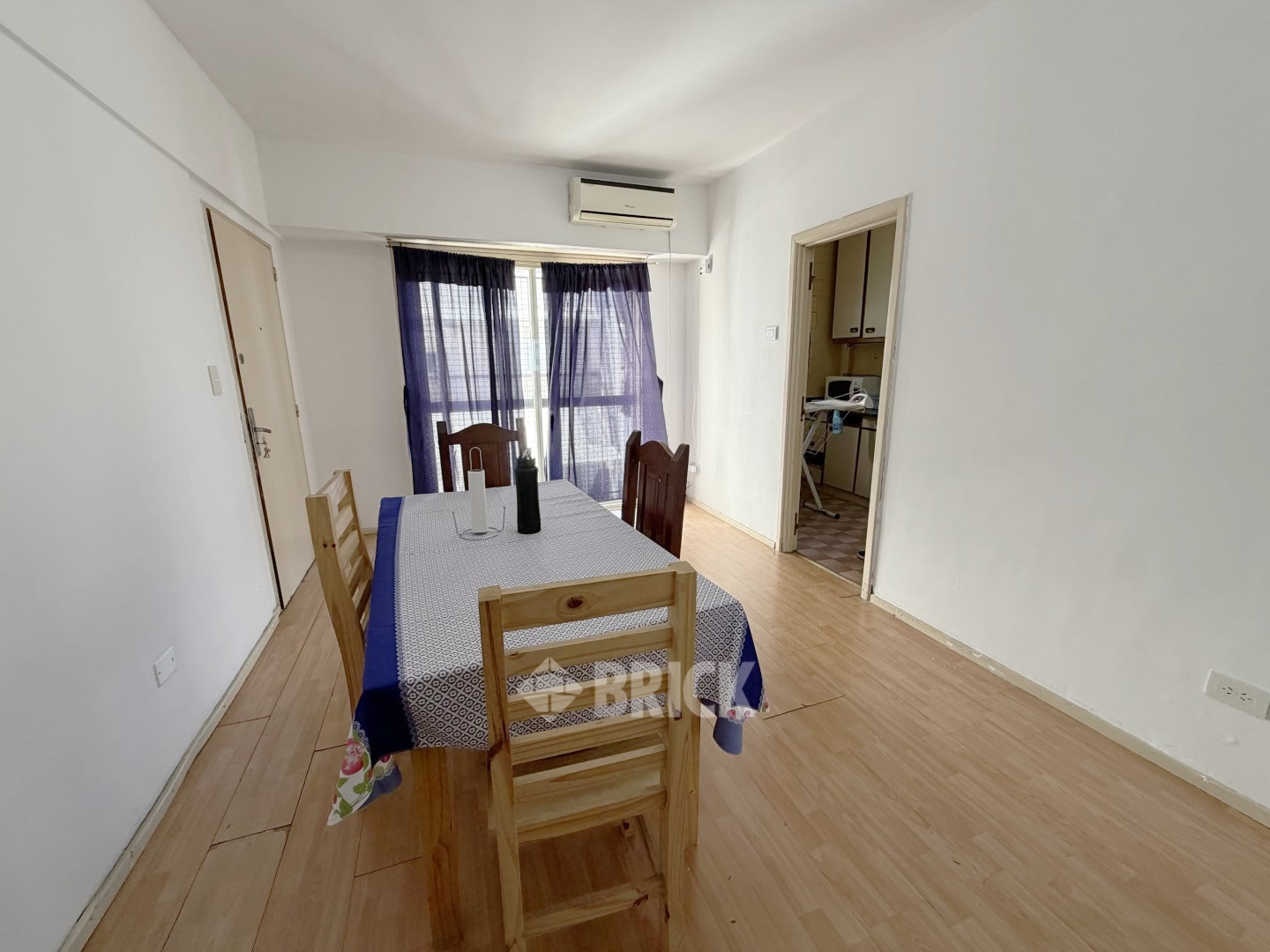 LARREA al 1000 Piso 12 3