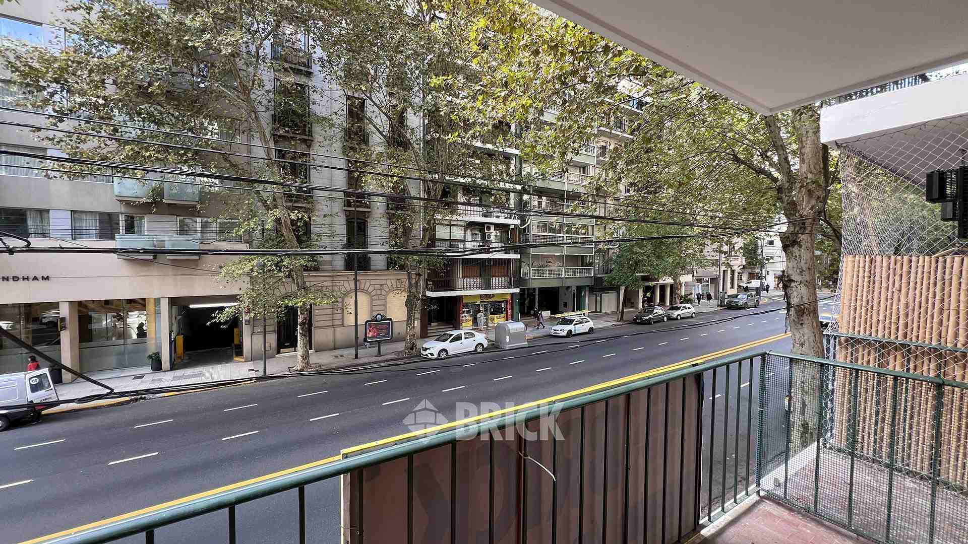 LAS HERAS, AV. al 2100 Piso 1 7